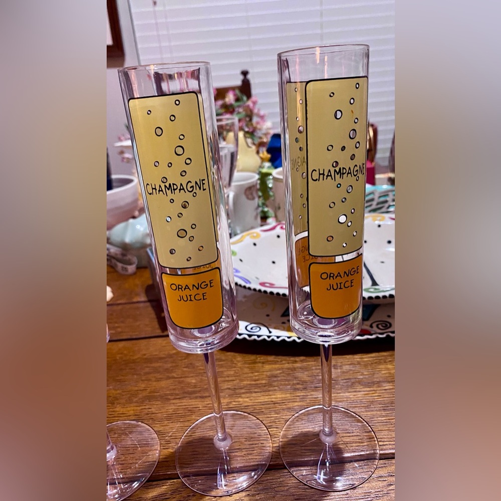Champagne & Orange Juice Acrylic Champagne Flutes - Set of 4 - Picture 6 of 11